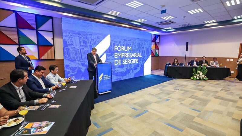 Deputados participam Fórum Empresarial de Sergipe