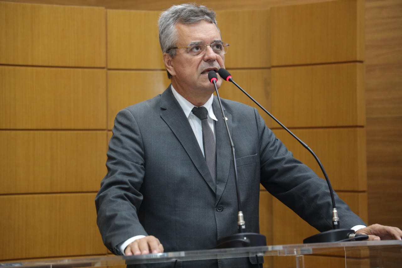 Luciano Pimentel parabeniza o município de  Simão Dias pelos 134 anos de emancipação política