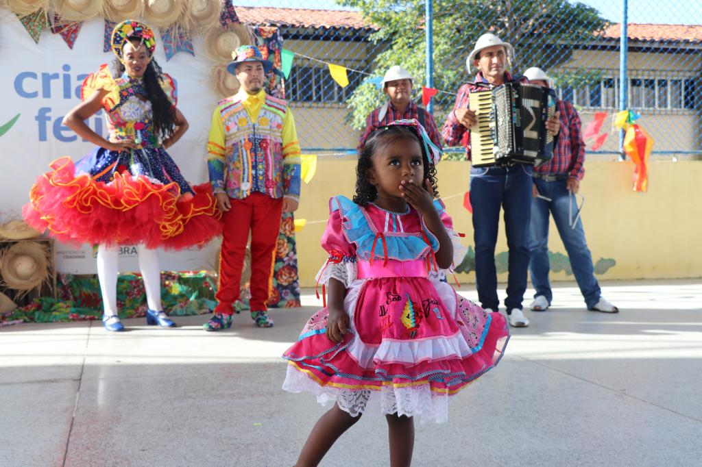 Criança Feliz: aracajuanos assistidos pelo programa participam de festa junina