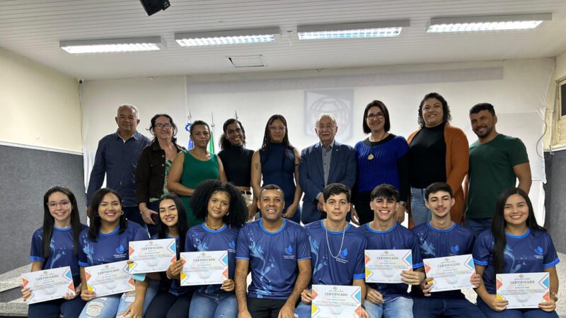 Colégio Estadual Murilo Braga realiza premiação para alunos bolsistas no Pibic-Jr
