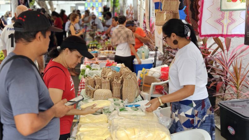 Público da Feira da Agricultura Familiar elogia diversidade de produtos orgânicos