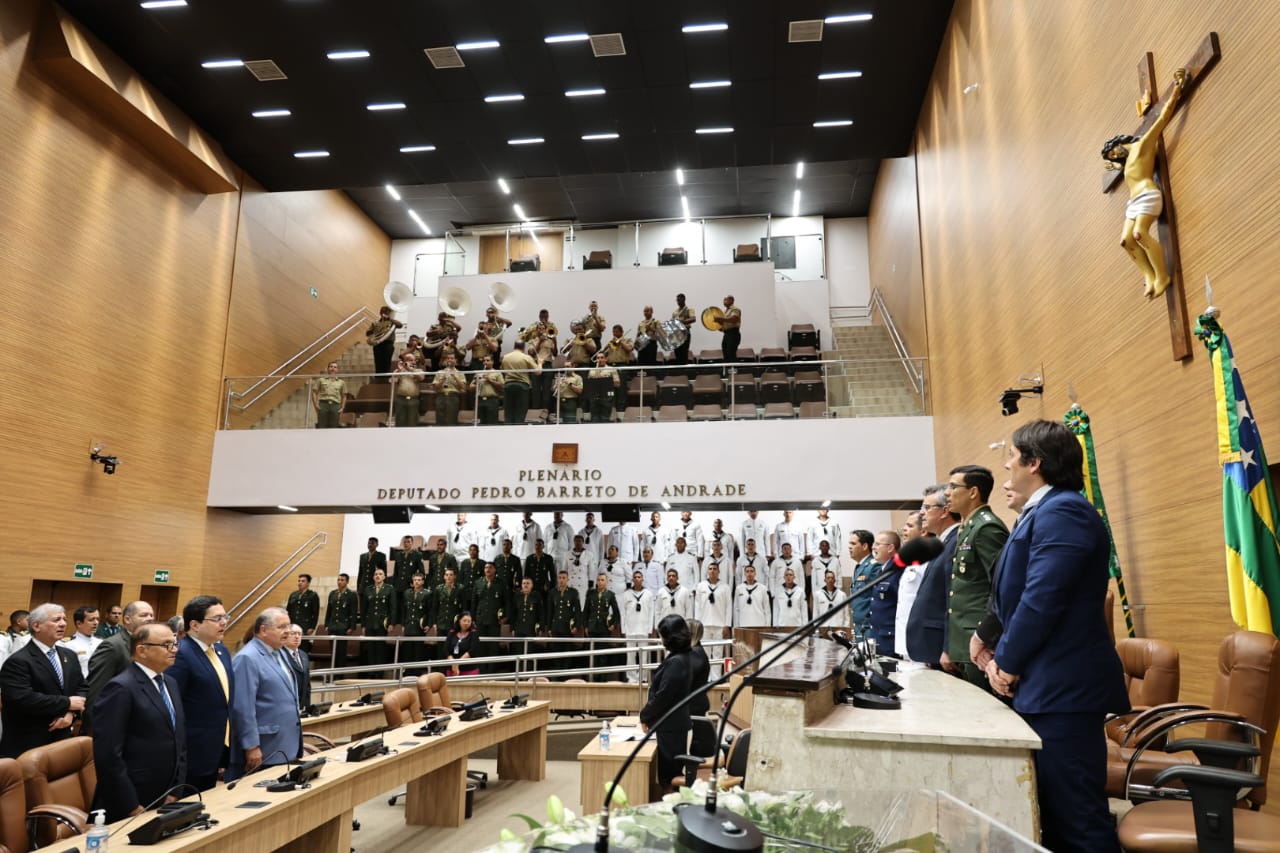 Palestra e vídeo institucional ressaltam atividades realizadas pela Marinha