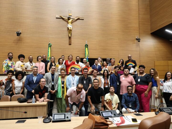 Profissionais do Magistério são homenageados durante Sessão Especial