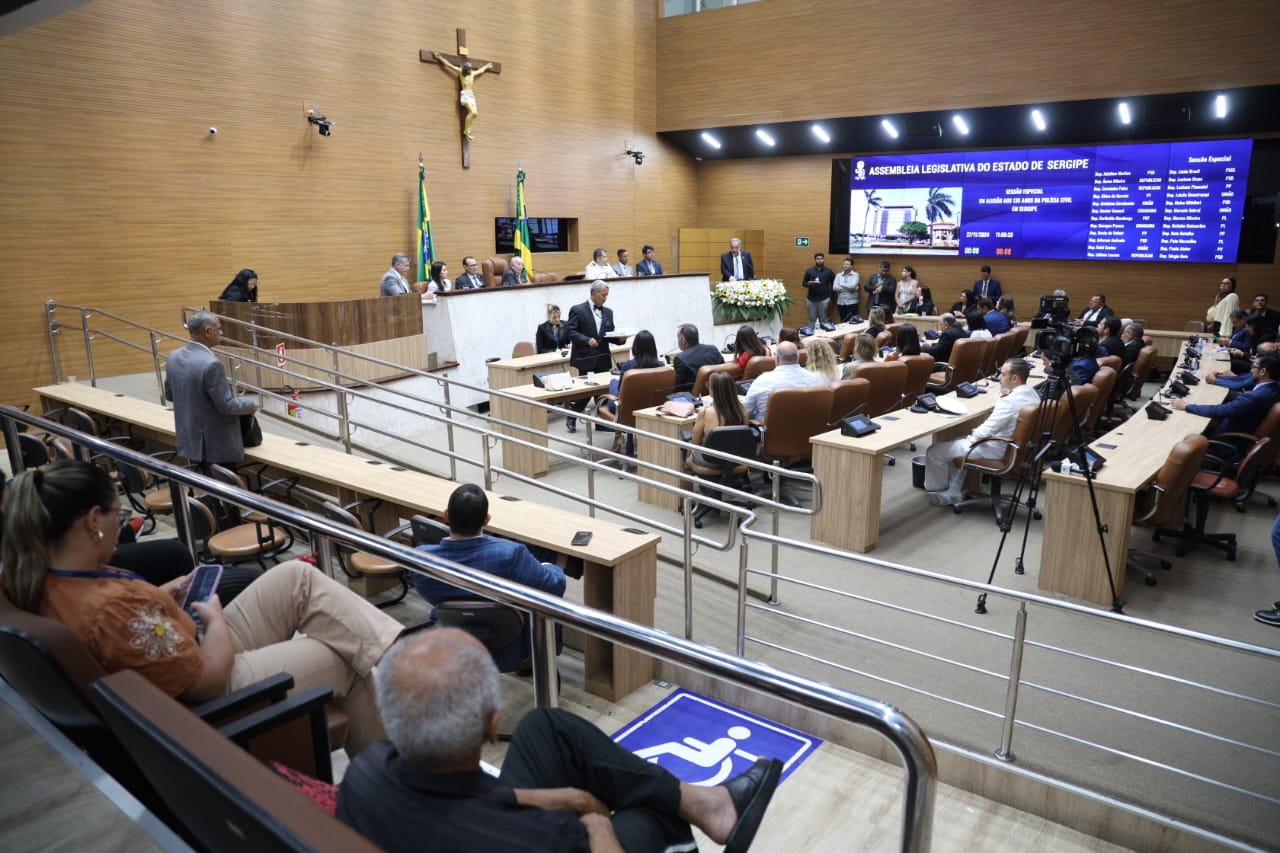 Alese homenageia Polícia Civil pelos 135 anos de existência