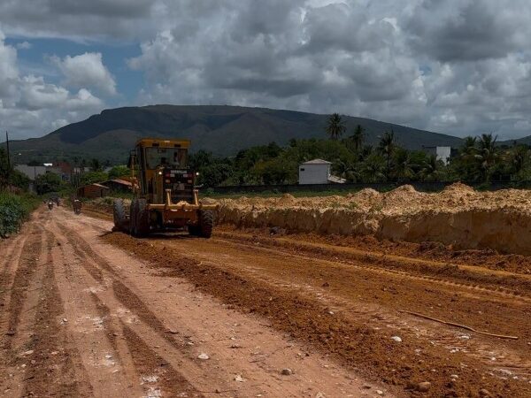 Prefeitura intensifica ações de patrolamento nas estradas de diversos povoados