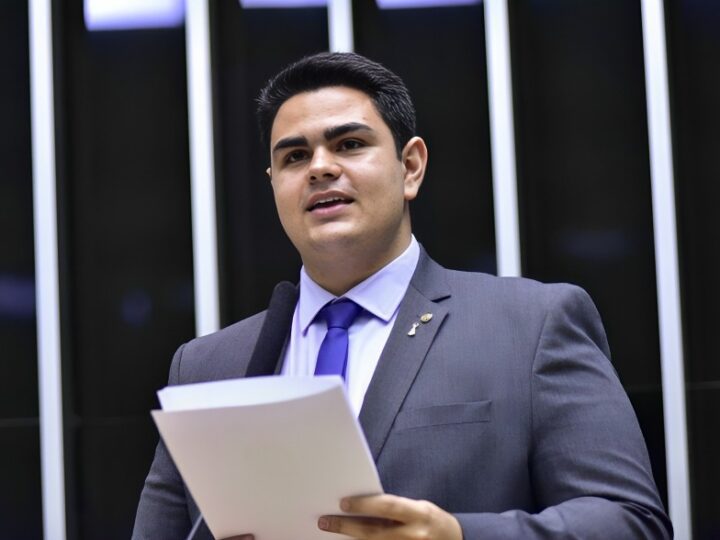 Deputado Ícaro de Valmir Propõe Inclusão da Festa do Caminhoneiro no Calendário Turístico Nacional