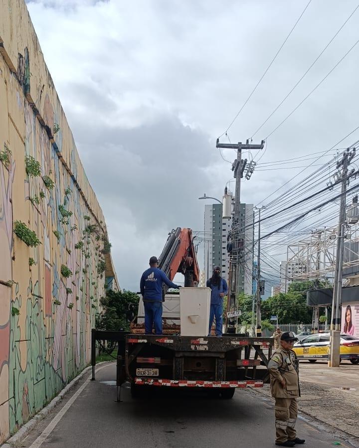 Trechos sob o elevado entre Hermes Fontes e Francisco Porto seguem interditados para reparos preventivos em Aracaju