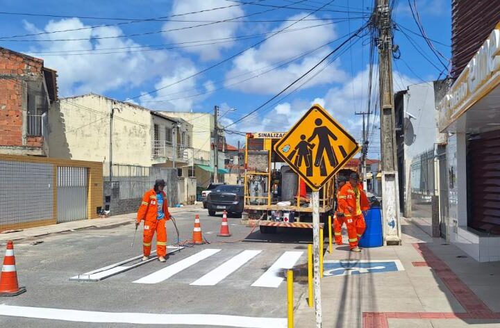 SMTT altera sentido da rua Santa Cruz do Lagamar para melhorar trânsito no Bairro Industrial