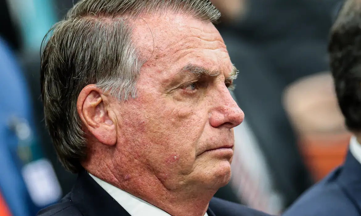 STF condena Bolsonaro a 27 anos e 3 meses de prisão por trama golpista