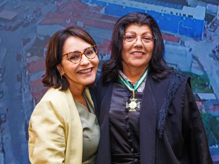 Prefeita Emília Corrêa prestigia posse da conselheira Angélica Guimarães como presidente do TCE/SE