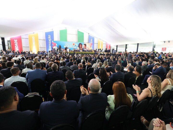 Aracaju conquista Selo Ouro na Educação e reforça compromisso com a alfabetização