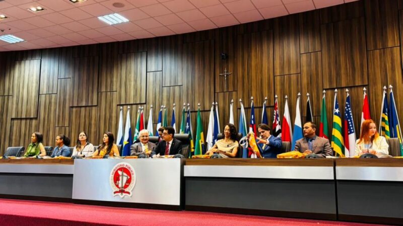 Prefeitura de Aracaju promove debate sobre maus-tratos a animais no Abril Laranja