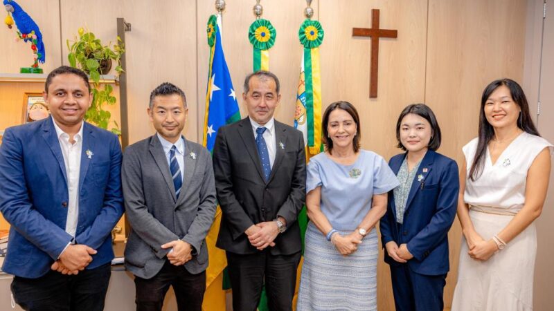Prefeita Emília Corrêa recebe comitiva da Embaixada do Japão e fortalece relações internacionais