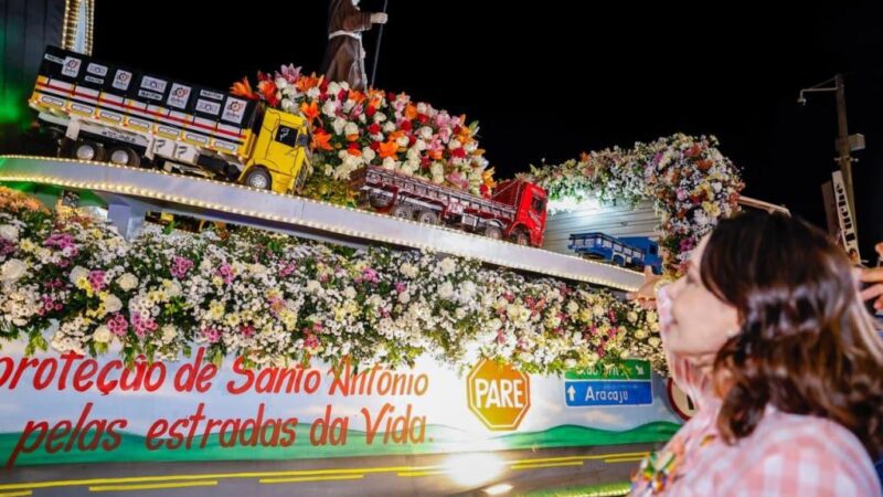 Prefeita Emília Corrêa prestigia tradicional Feira do Caminhão em Itabaiana