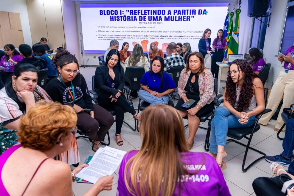 Prefeitura capacita servidores para fortalecer ações de combate à violência contra a mulher no Agosto Lilás