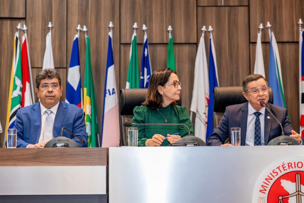 Prefeita Emília apresenta proposta para modernizar feiras livres de Aracaju