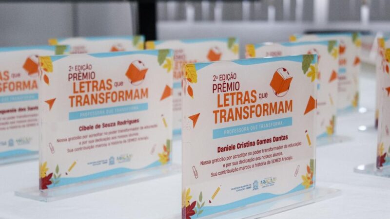 Professores e escolas da rede municipal são homenageados com prêmio Letras que Transformam