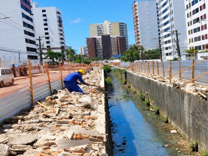 Obra de urbanização do canal da Avenida Silvio Teixeira entra em nova etapa