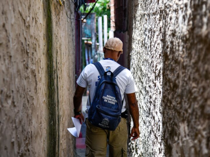 Agentes comunitários aproximam população dos serviços de saúde em Aracaju